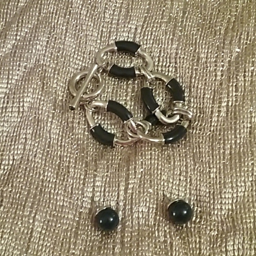 Banana Republic bracelet and earring set